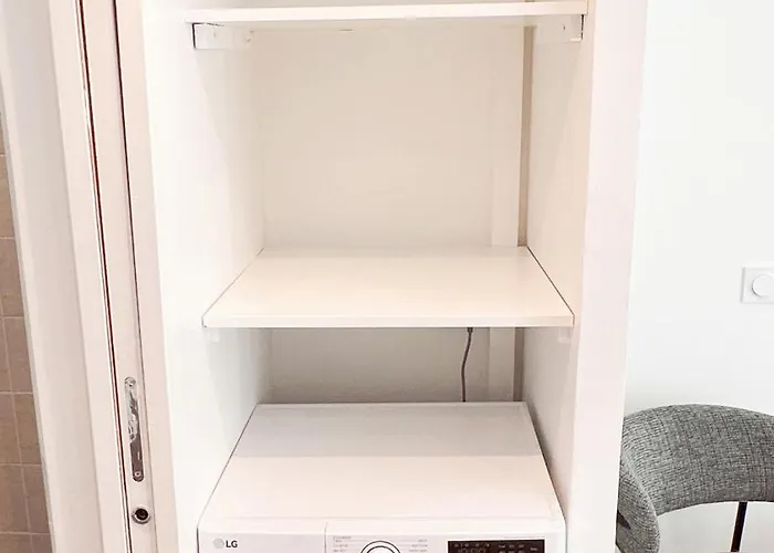 Homestay Le Coeur Du Paris, Centre Pompidou, Marais Paris